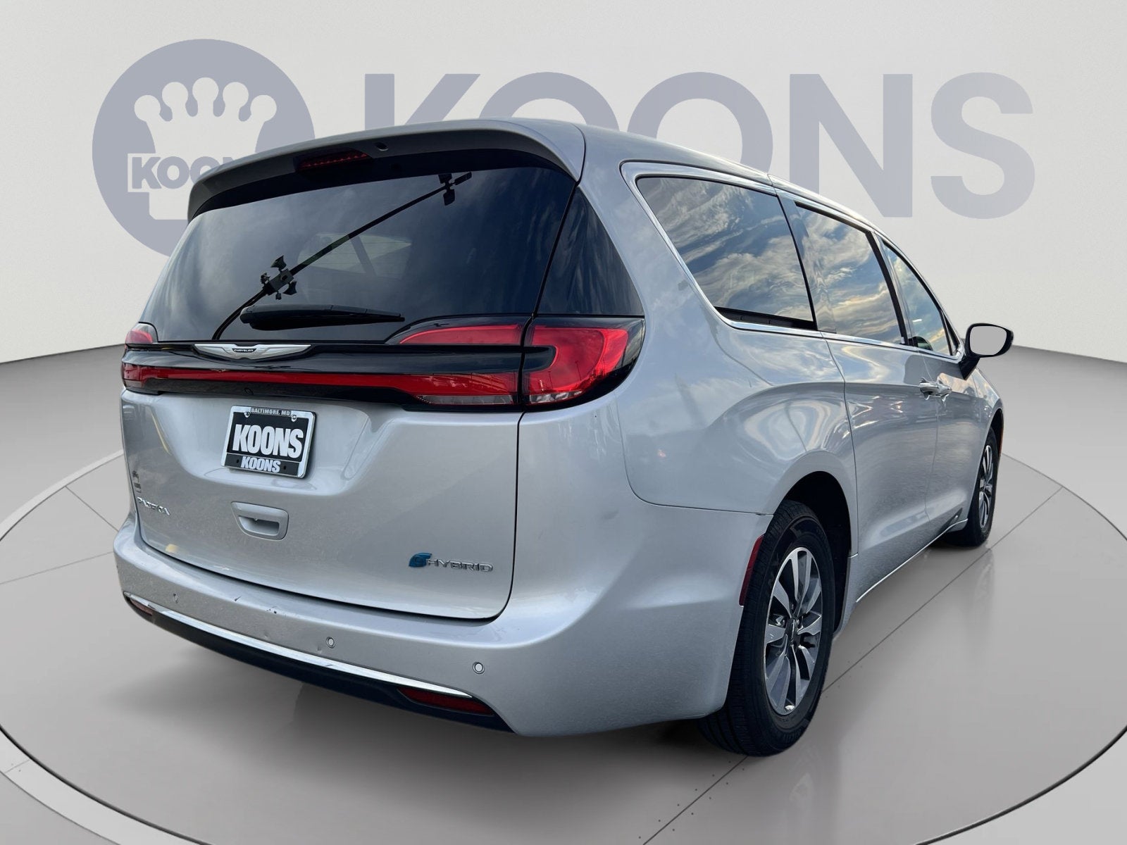 2024 Chrysler Pacifica Hybrid Select
