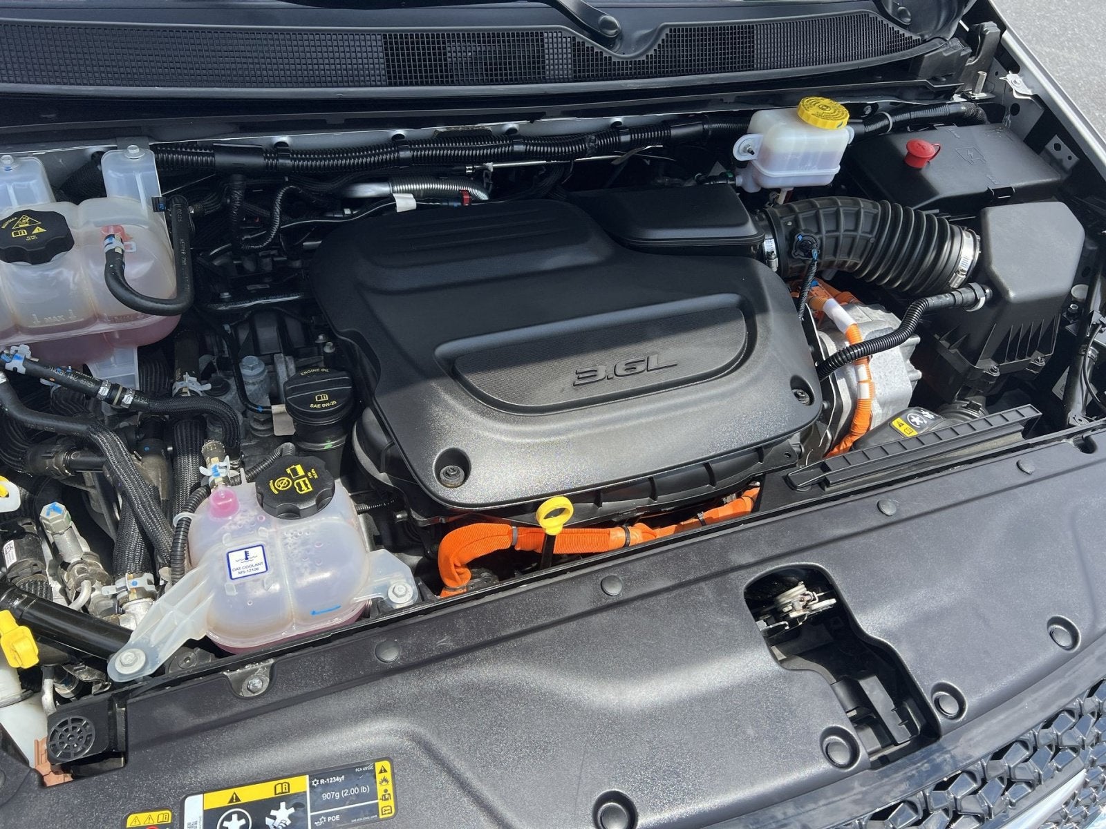 2024 Chrysler Pacifica Hybrid Select
