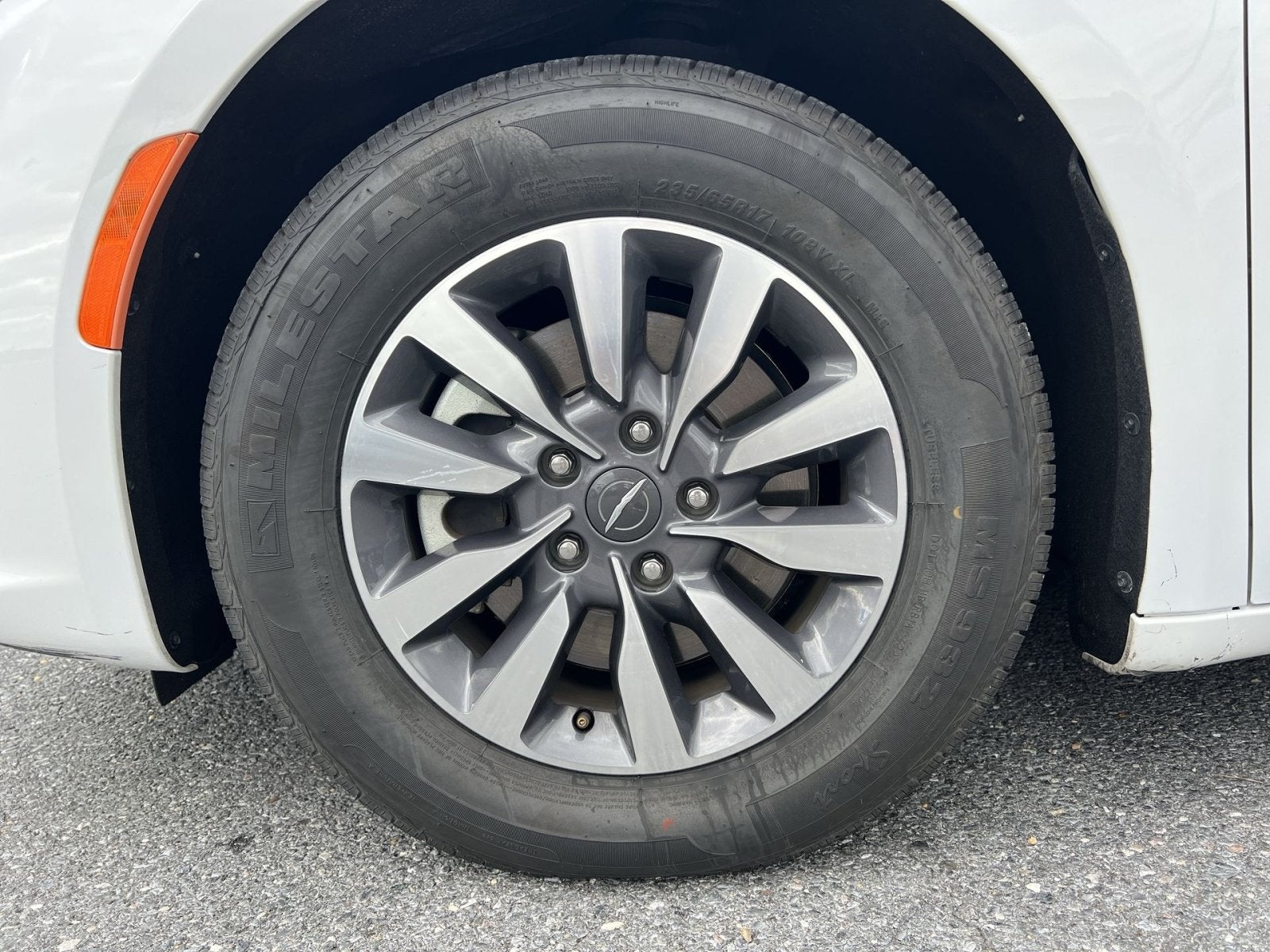 2024 Chrysler Pacifica Hybrid Select