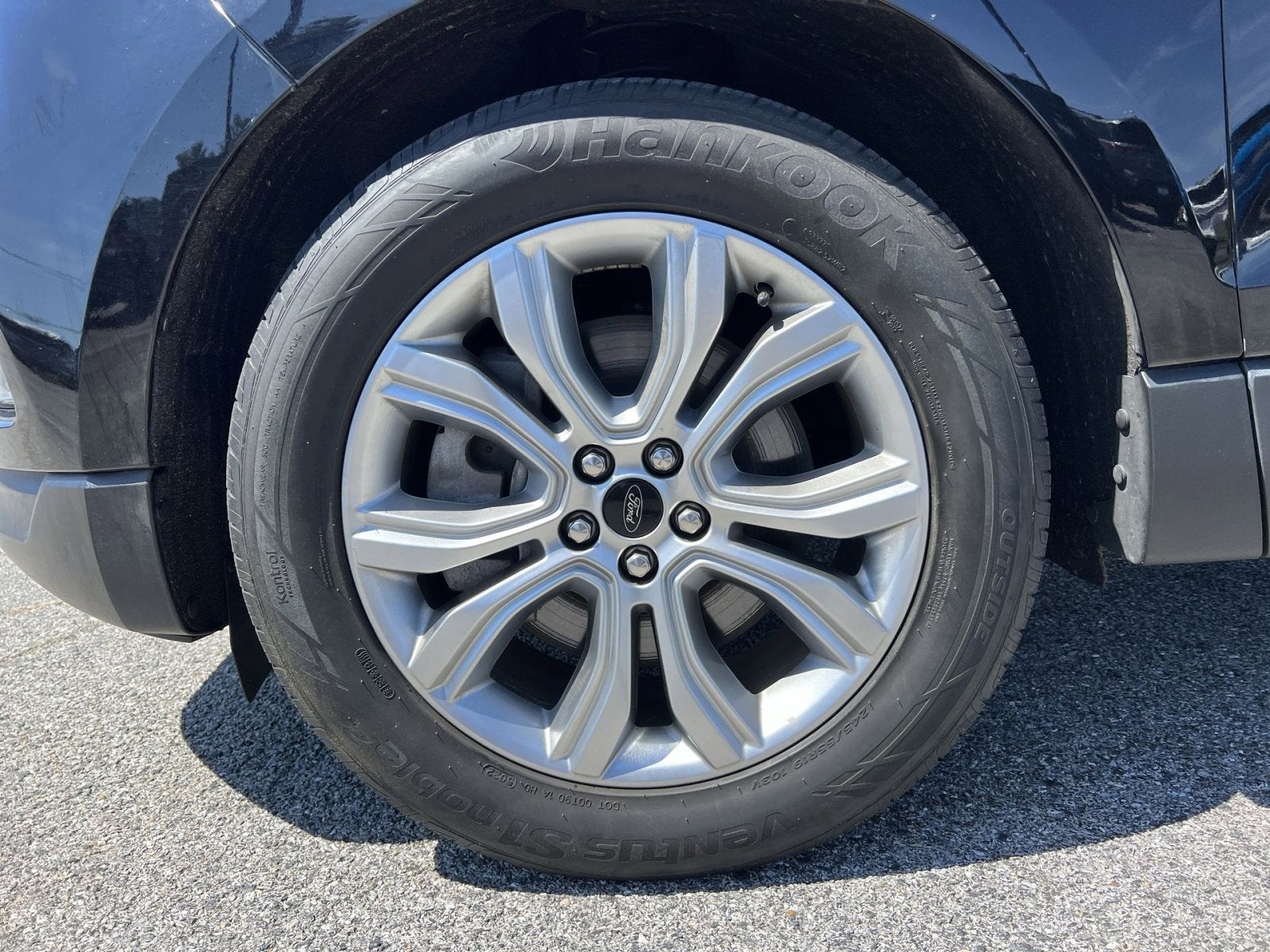 2023 Ford Edge Titanium