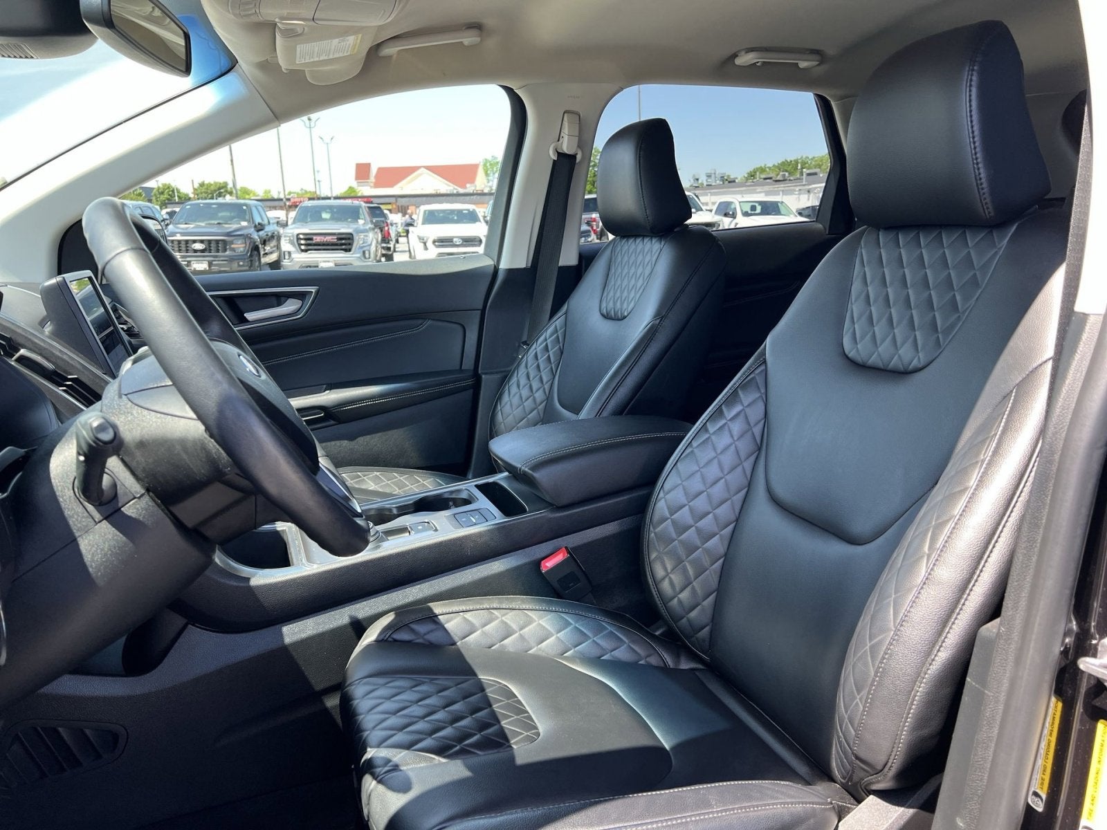 2023 Ford Edge Titanium