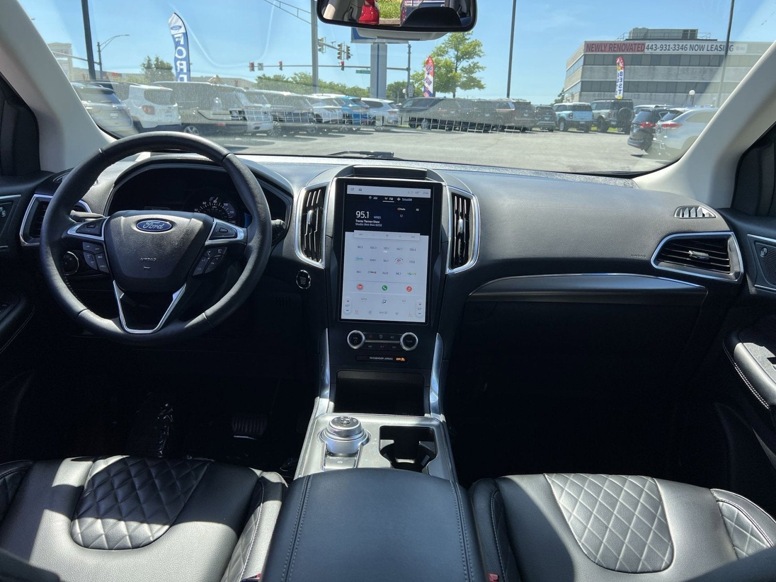 2023 Ford Edge Titanium