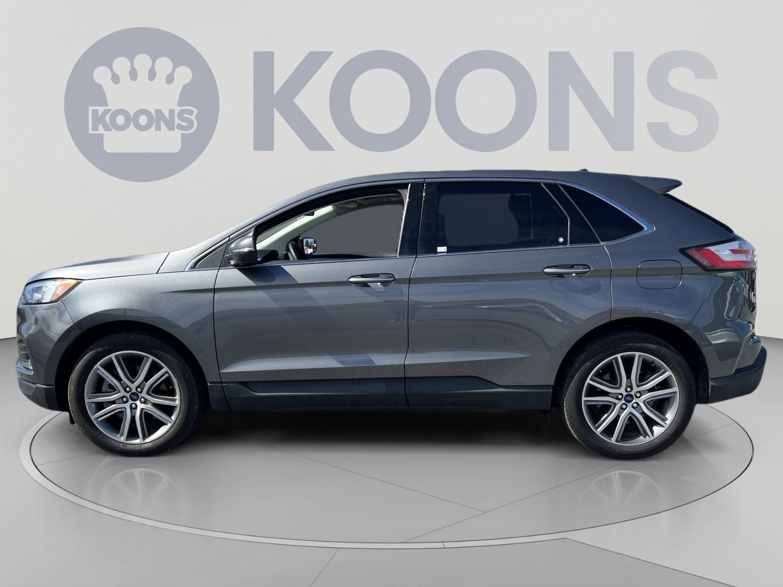 2022 Ford Edge Titanium