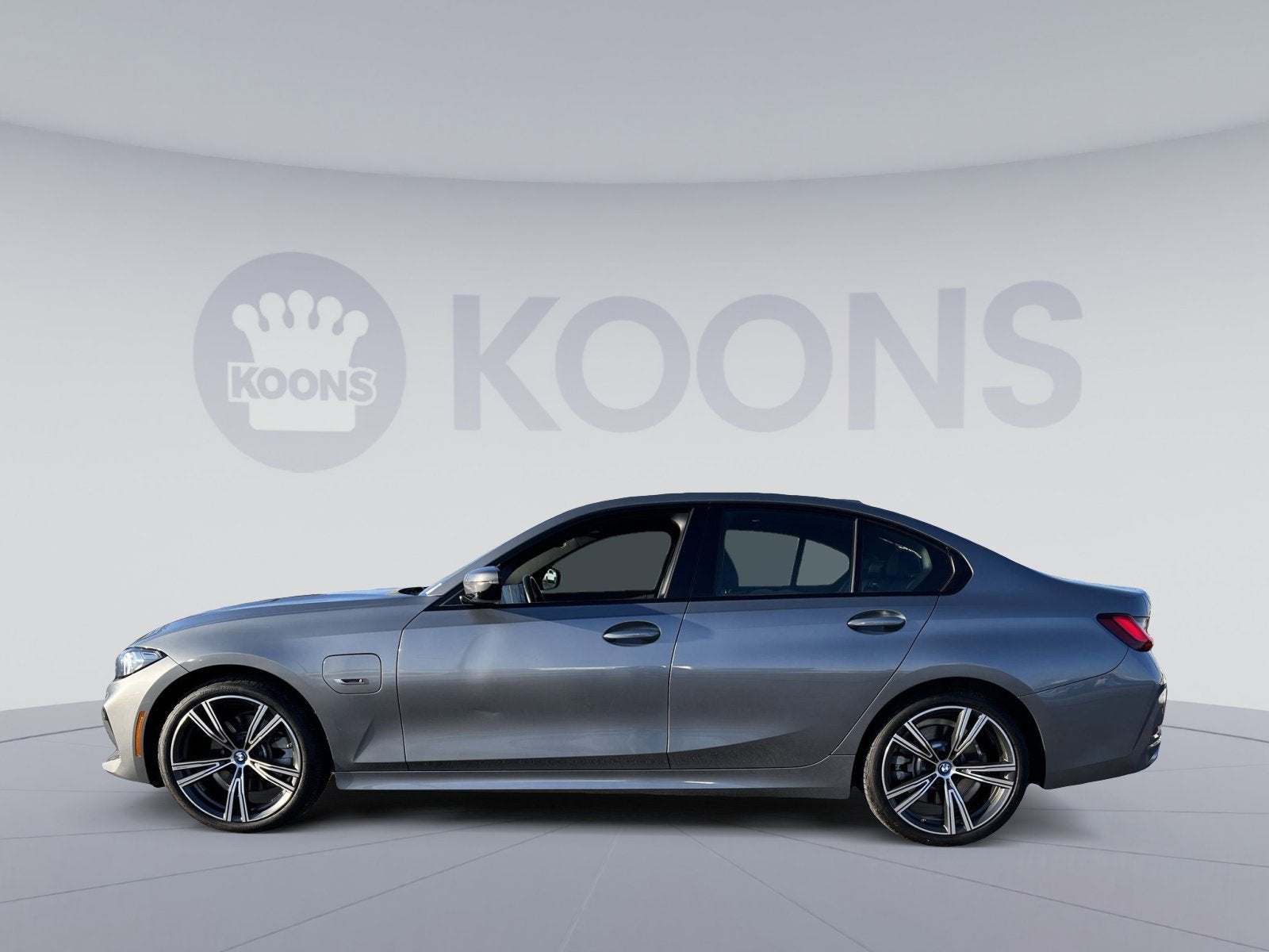 2023 BMW 3 Series 330e xDrive