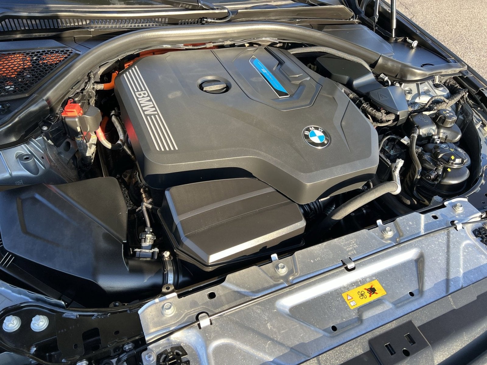 2023 BMW 3 Series 330e xDrive