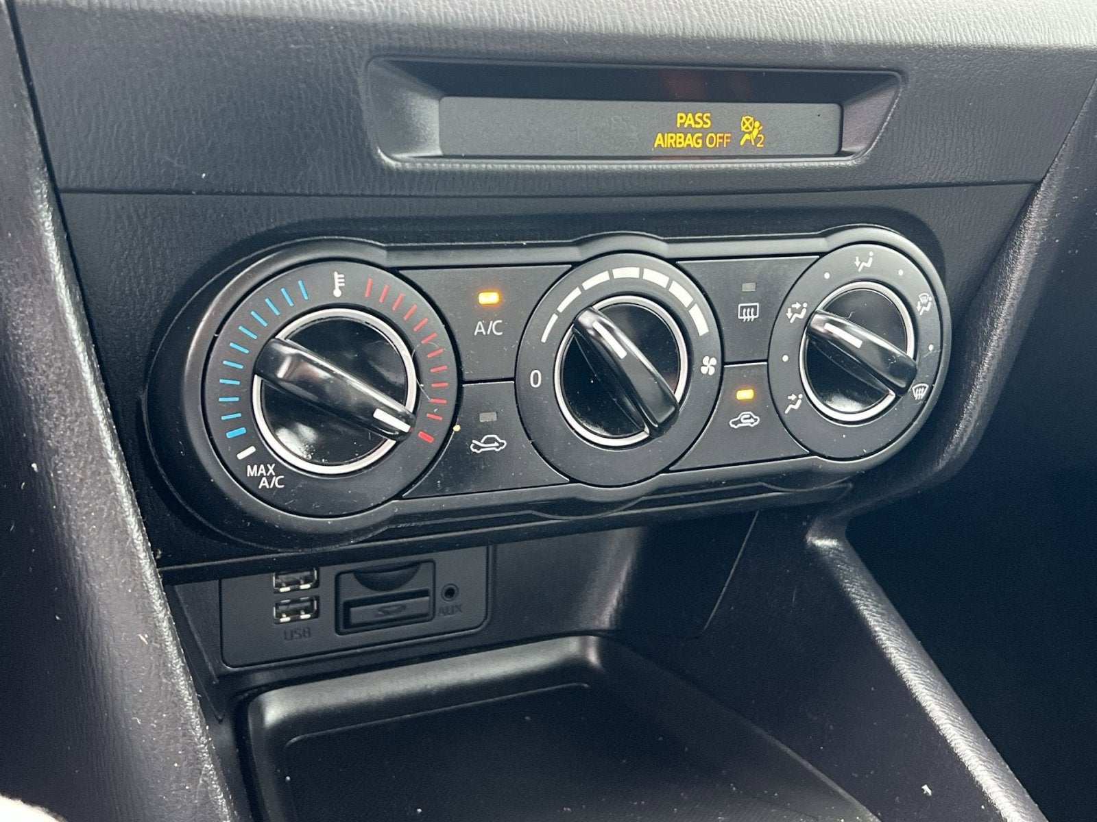 2016 Mazda Mazda3 i Sport