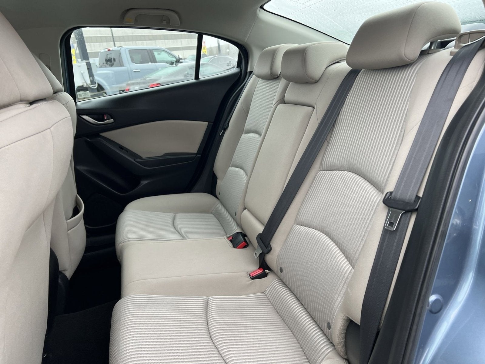 2016 Mazda Mazda3 i Sport