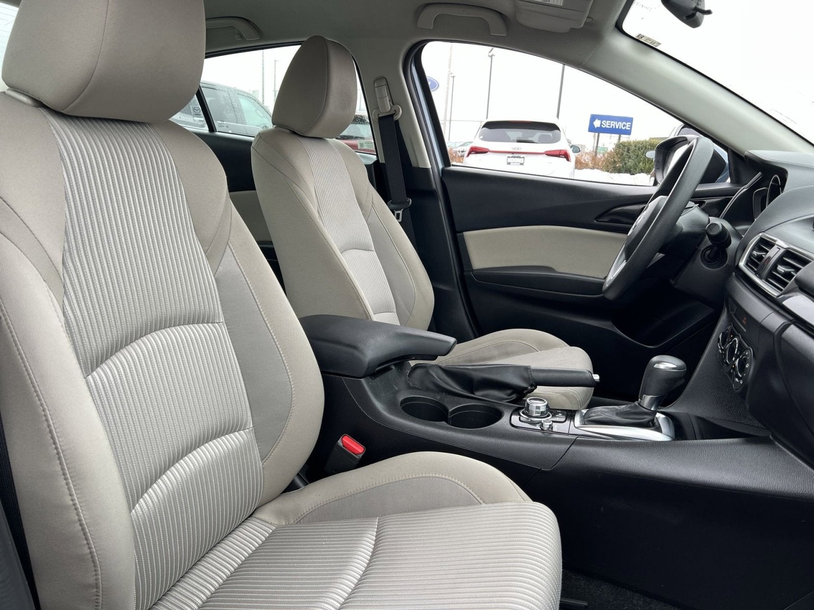 2016 Mazda Mazda3 i Sport