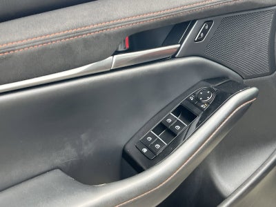 2024 Mazda Mazda3 2.5 Carbon Turbo