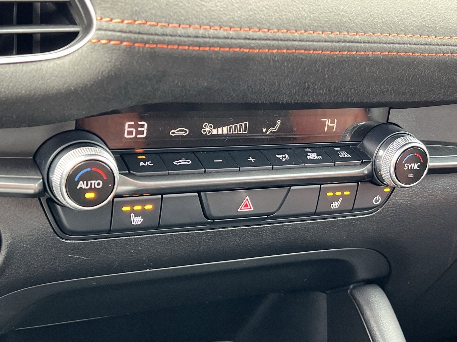 2024 Mazda Mazda3 2.5 Carbon Turbo