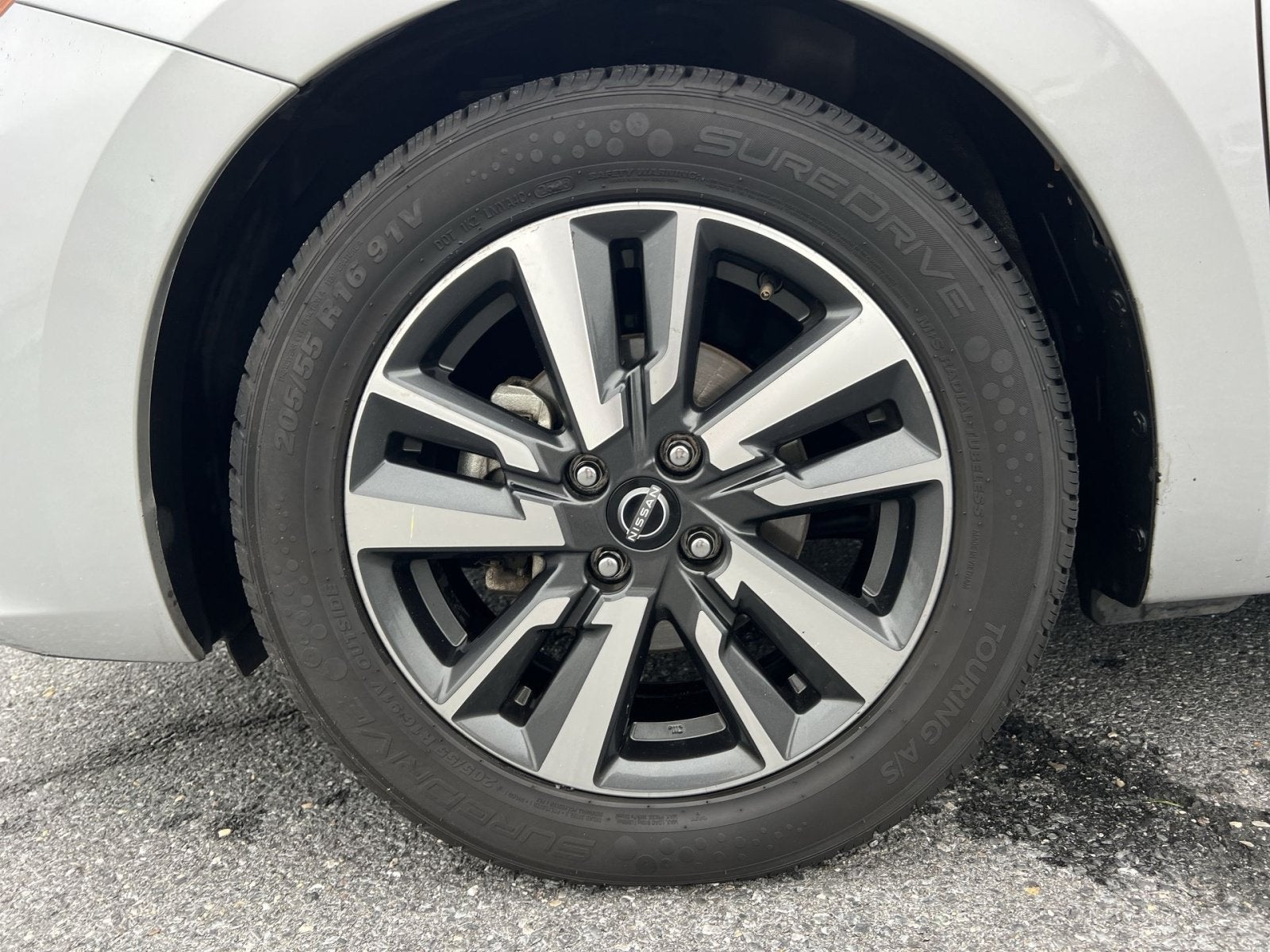 2024 Nissan Versa 1.6 SV