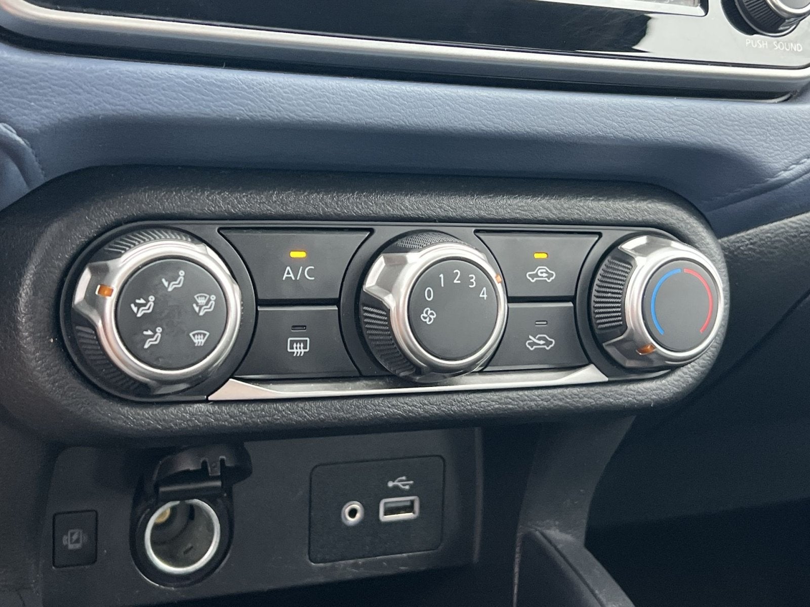 2024 Nissan Versa 1.6 SV