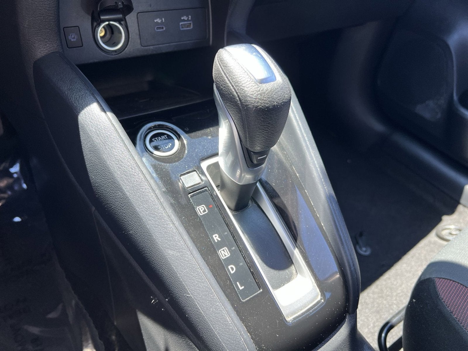 2024 Nissan Versa 1.6 SR