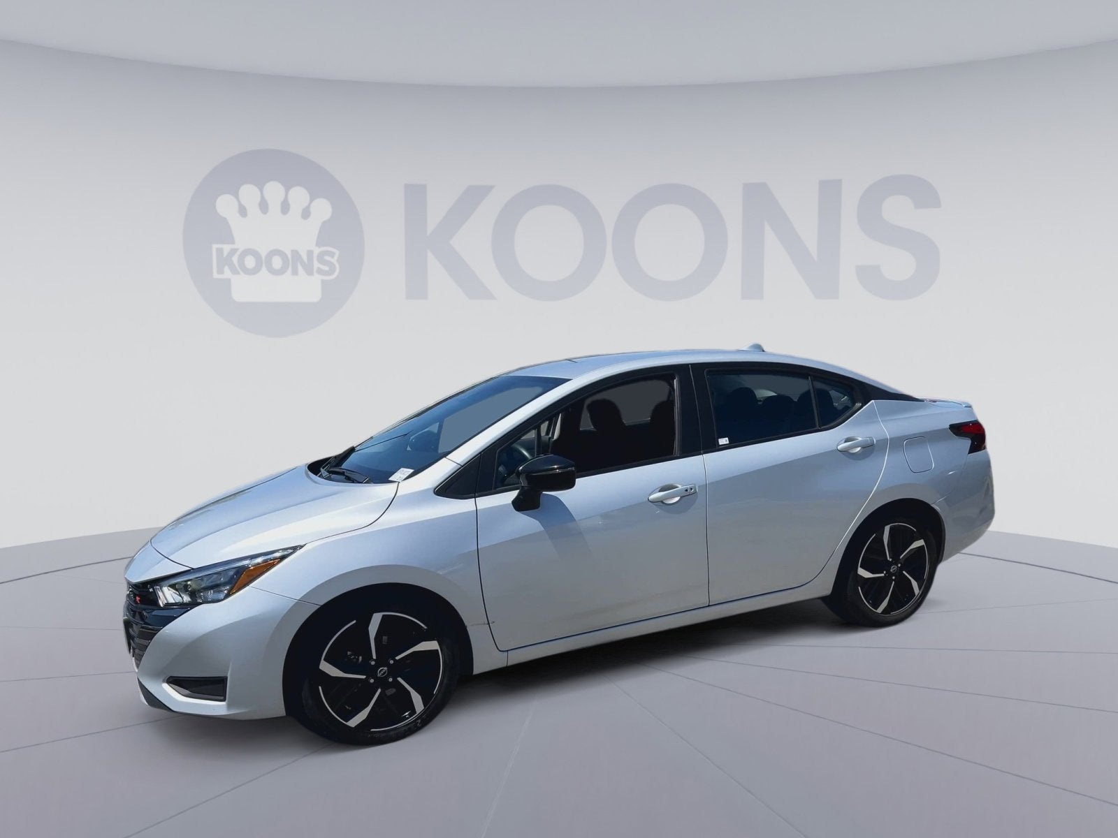 2024 Nissan Versa 1.6 SR