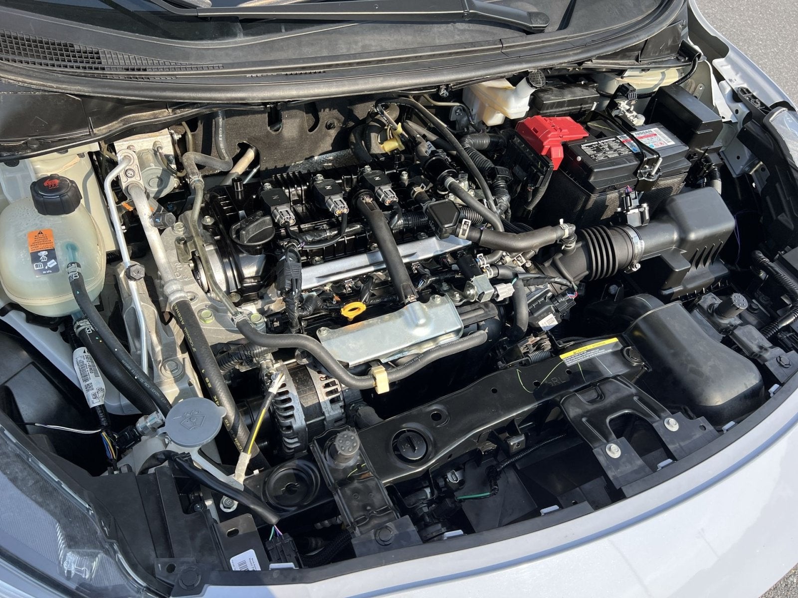 2025 Nissan Versa 1.6 SR