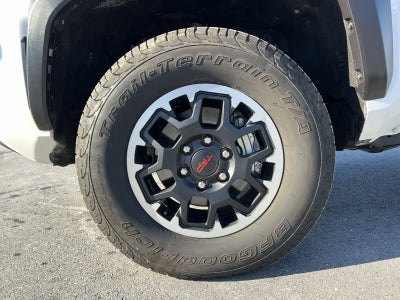 2025 Toyota Tacoma TRD Off-Road