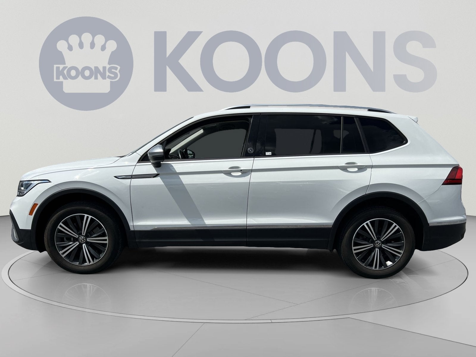 2024 Volkswagen Tiguan 2.0T Wolfsburg Edition