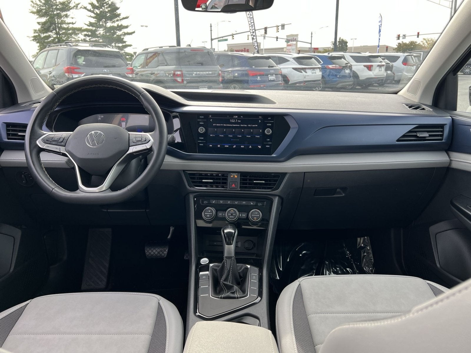 2024 Volkswagen Taos 1.5T SE