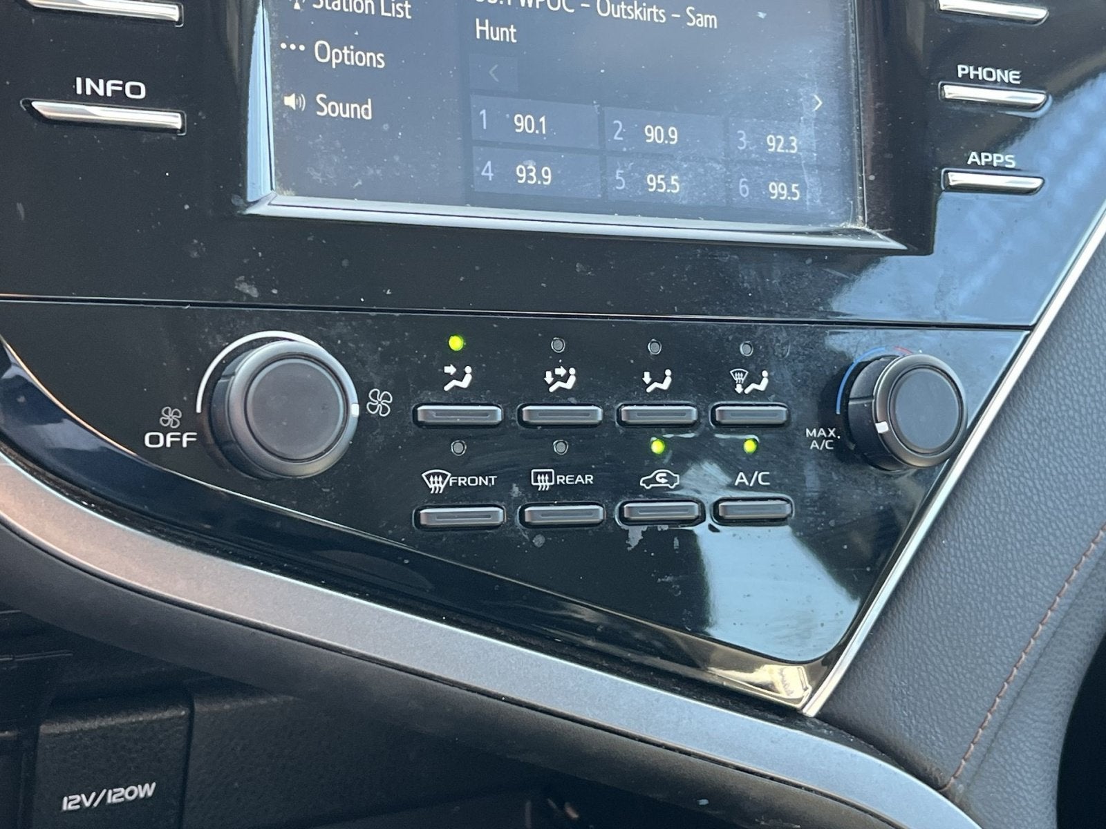 2018 Toyota Camry LE