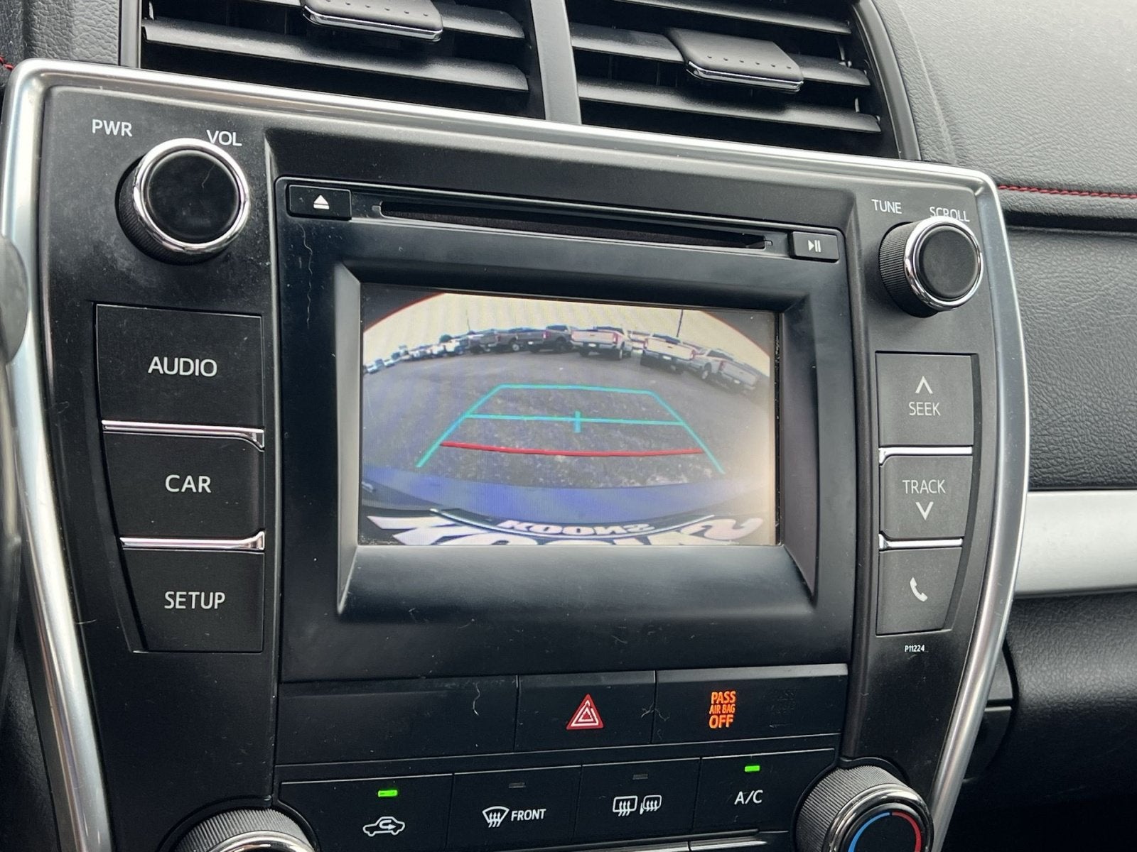 2016 Toyota Camry SE