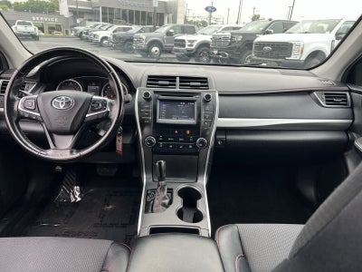 2016 Toyota Camry SE