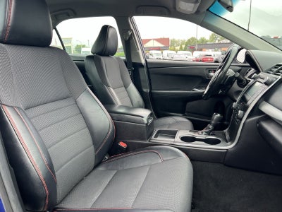 2016 Toyota Camry SE
