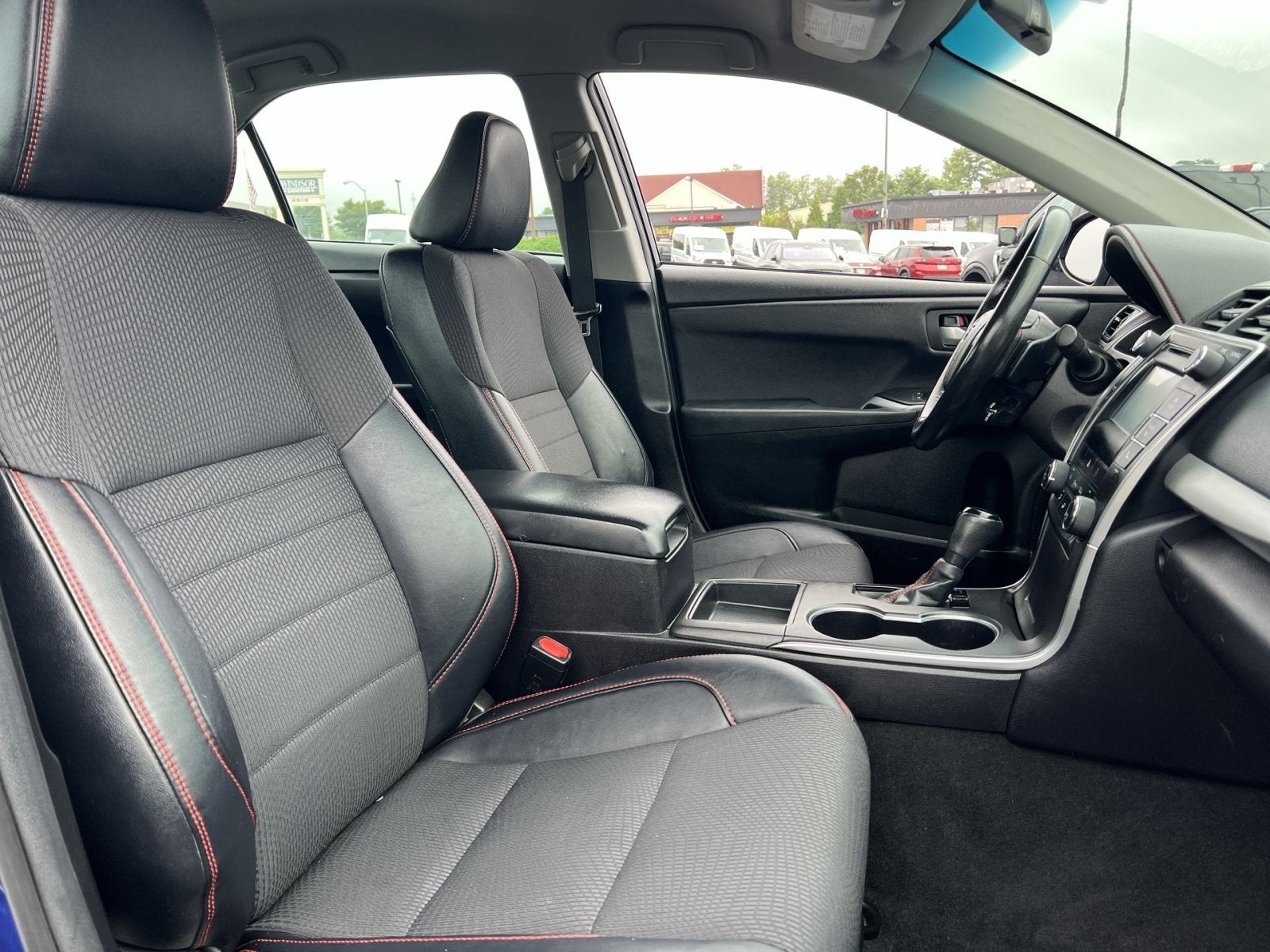 2016 Toyota Camry SE