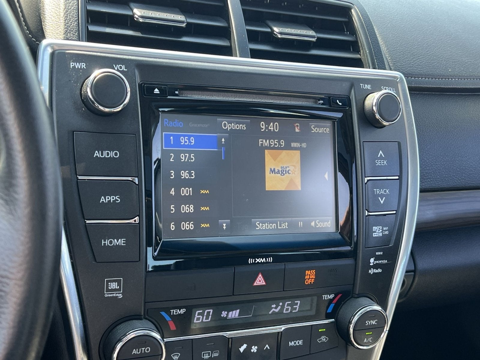 2016 Toyota Camry XLE