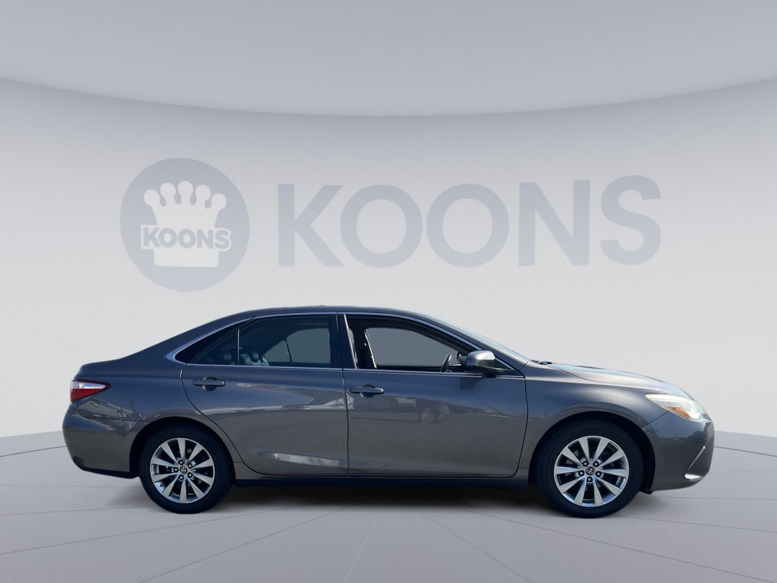 2016 Toyota Camry XLE