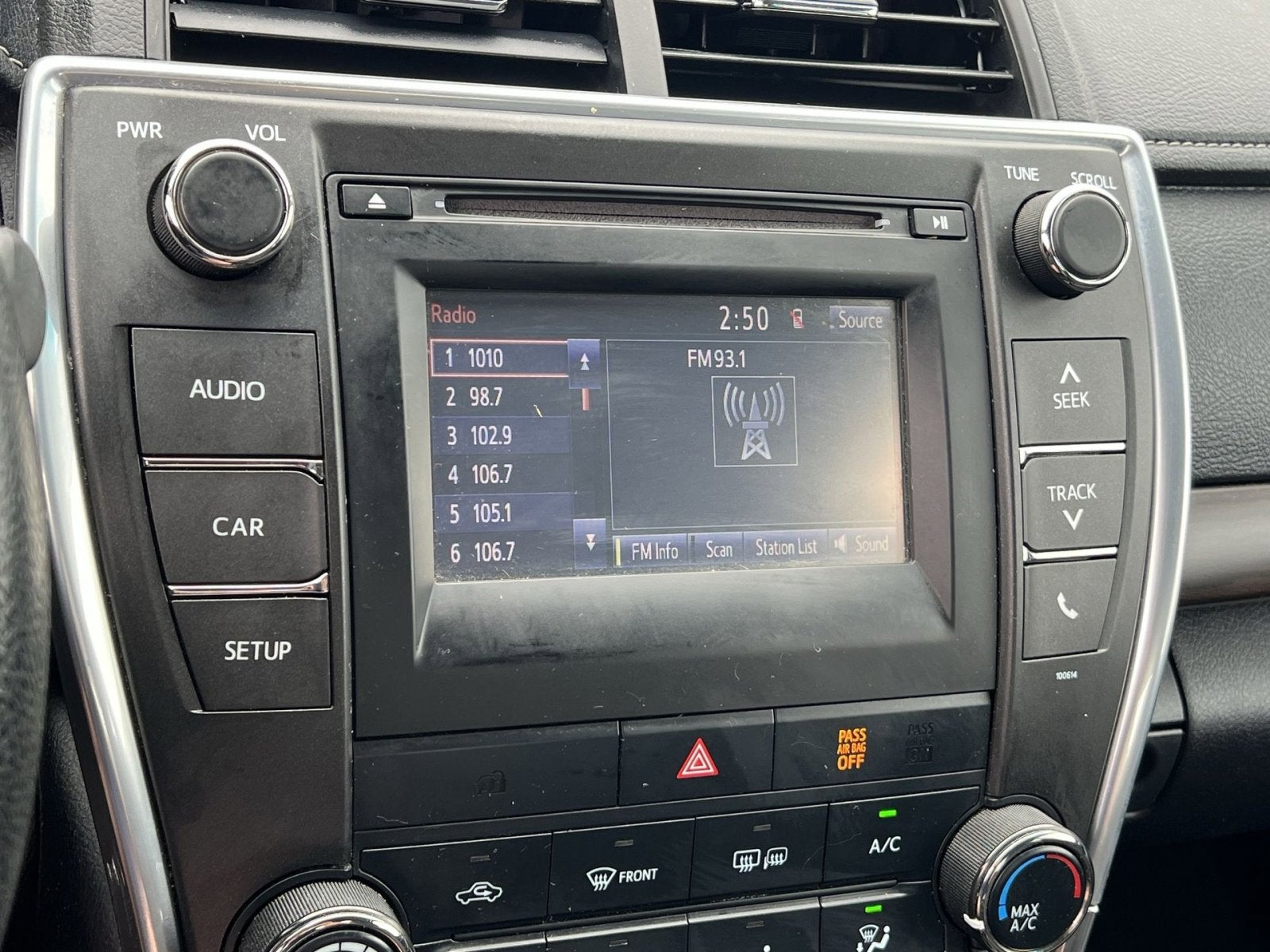 2016 Toyota Camry LE