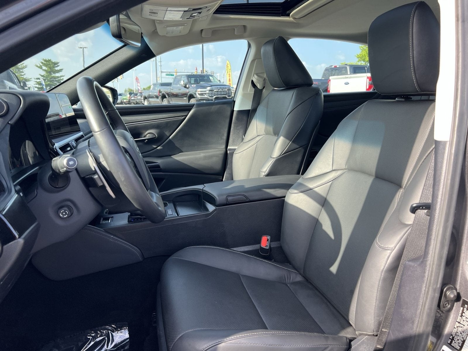 2025 Lexus ES 350