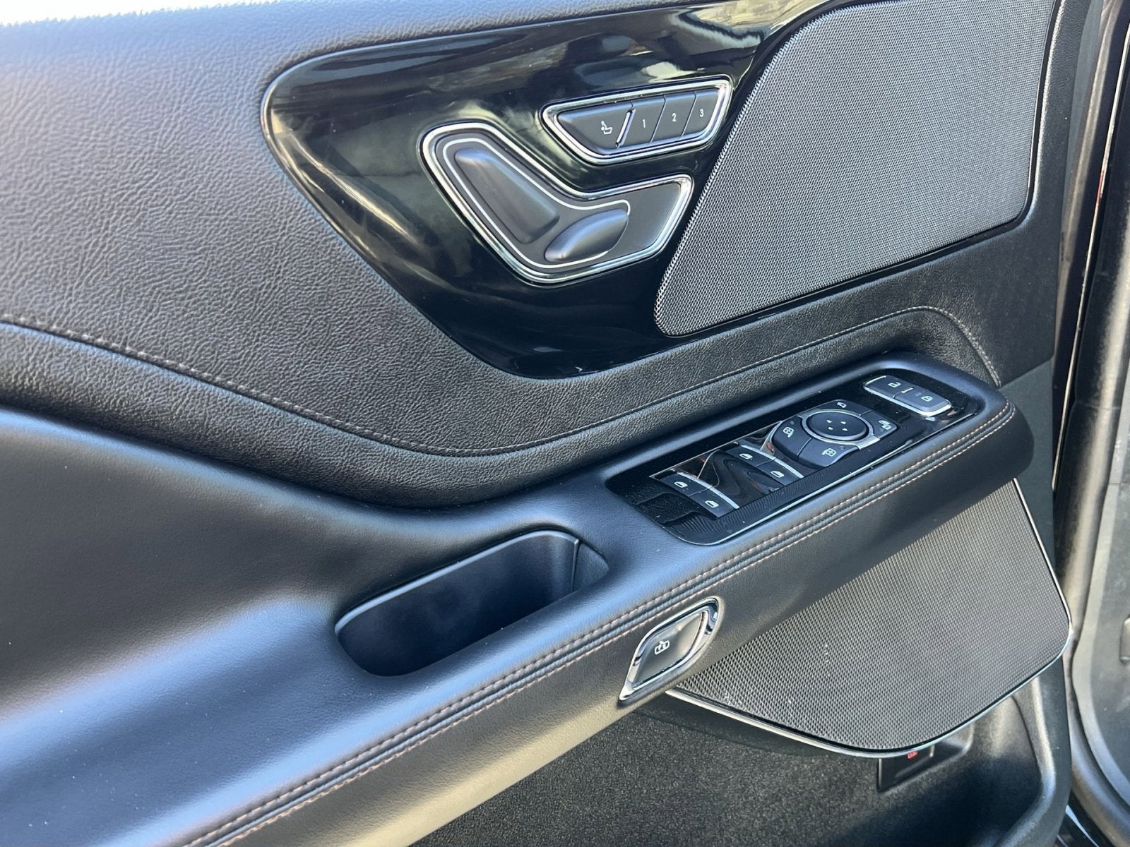 2024 Lincoln Aviator Premiere