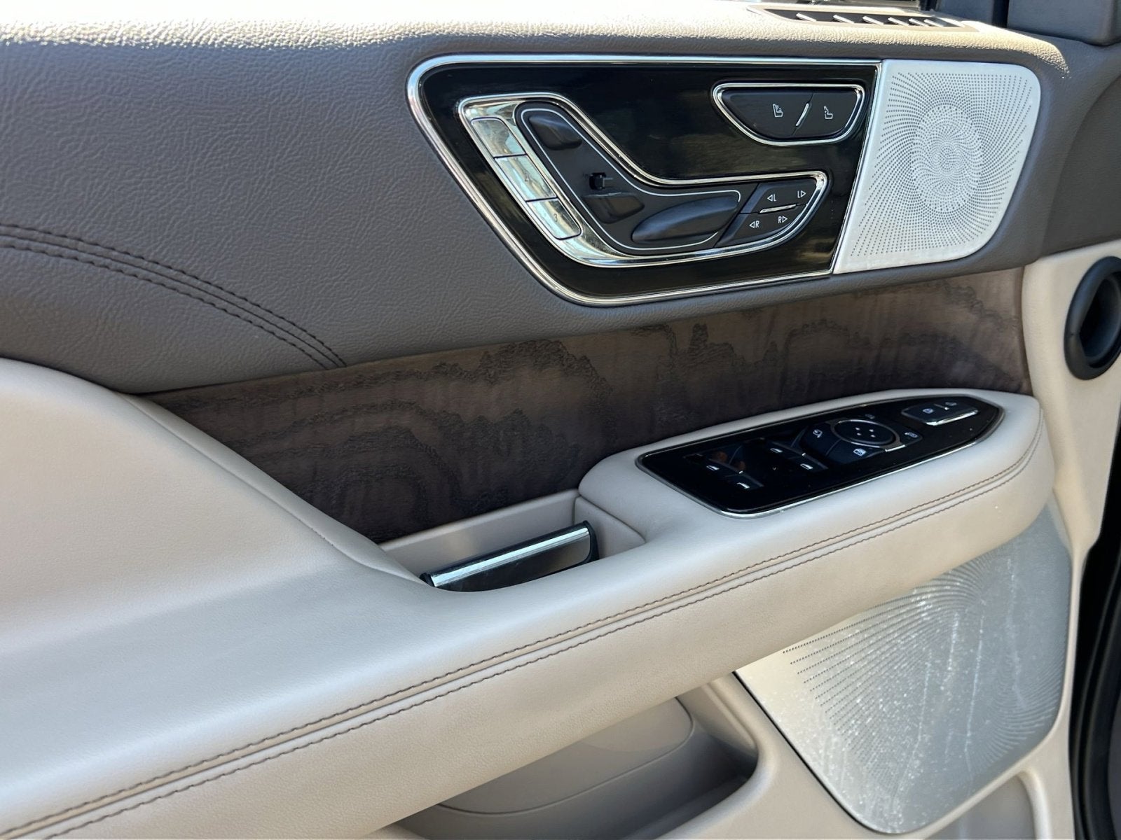 2024 Lincoln Navigator L Reserve