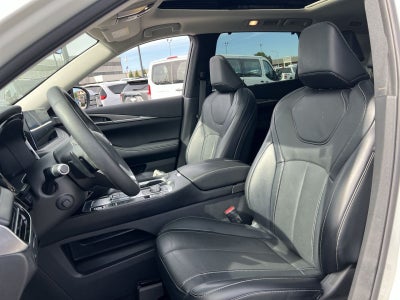 2023 INFINITI QX60 LUXE