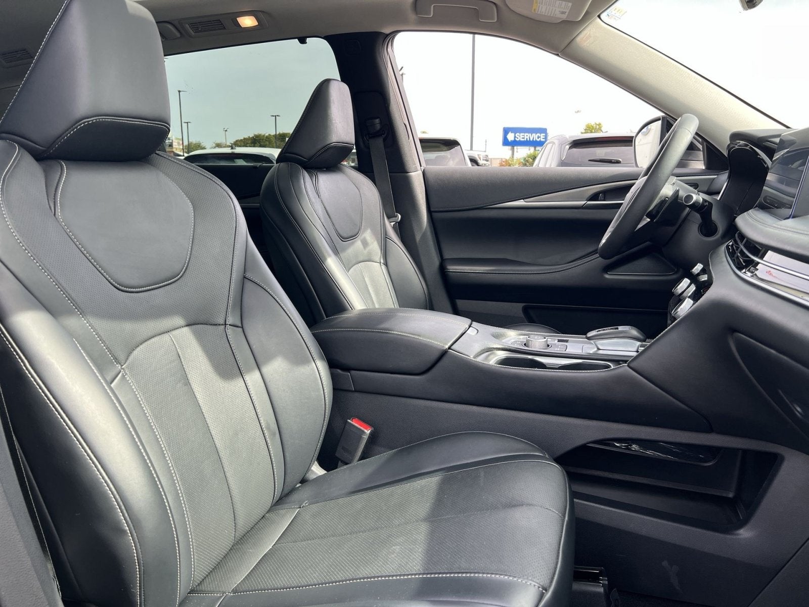 2023 INFINITI QX60 LUXE