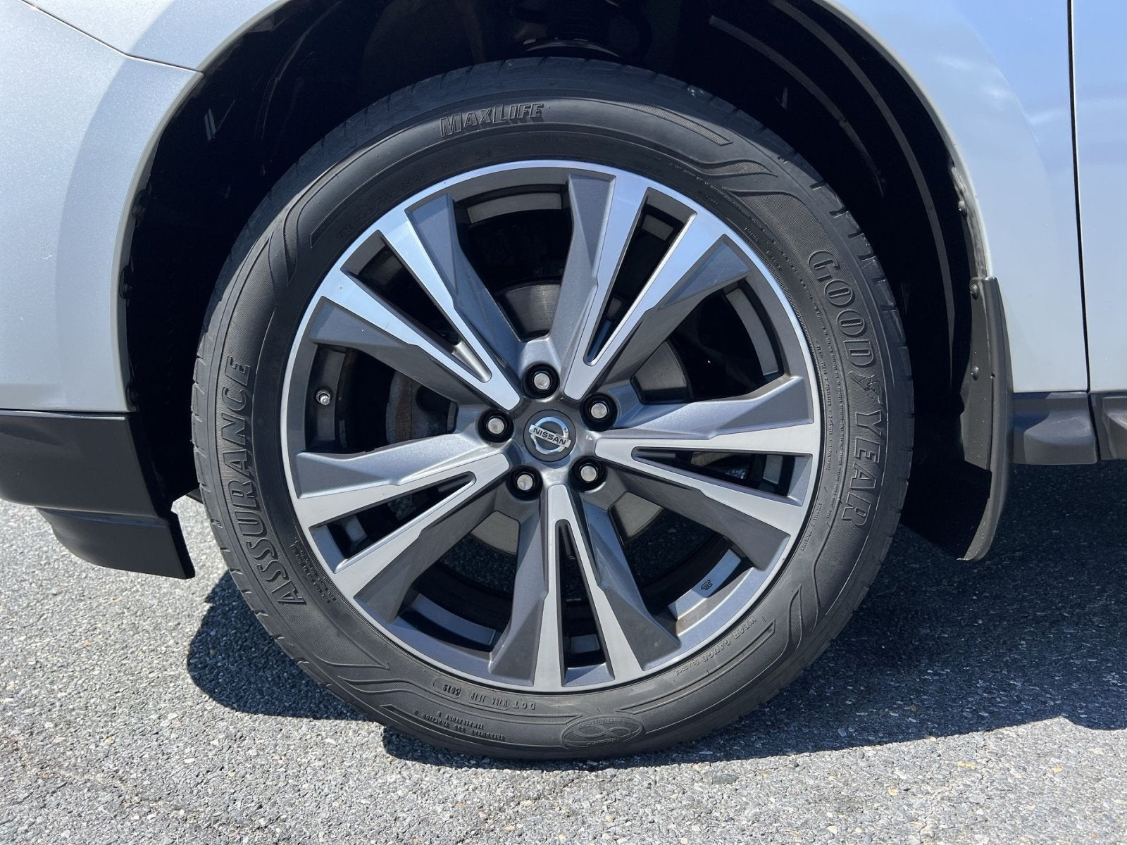 2017 Nissan Pathfinder Platinum