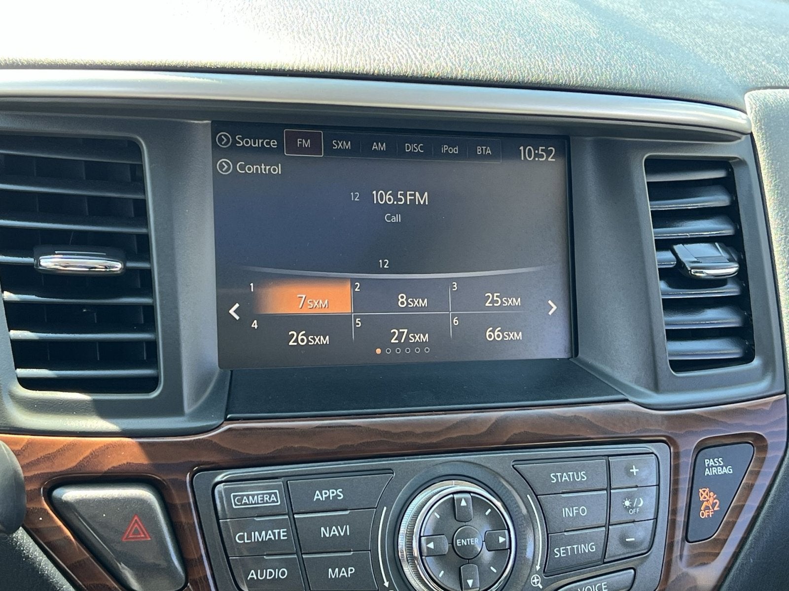 2017 Nissan Pathfinder Platinum