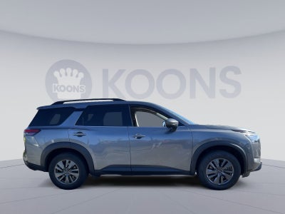 2024 Nissan Pathfinder SV