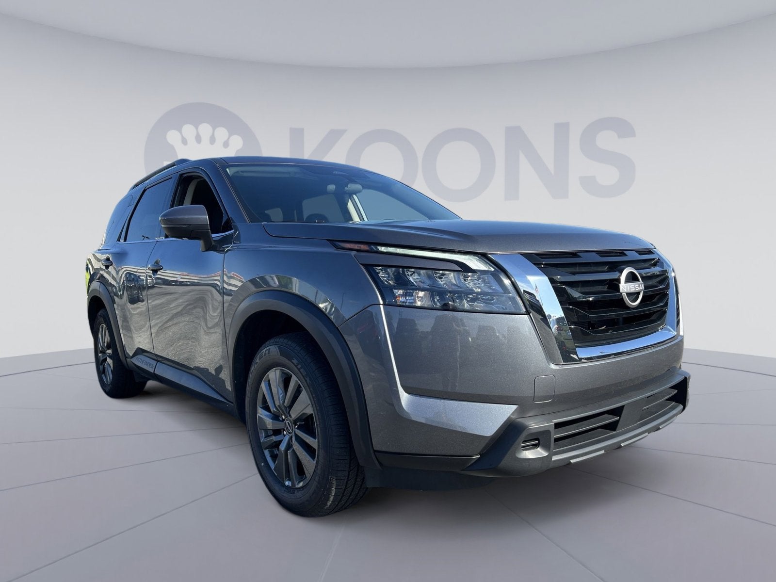 2024 Nissan Pathfinder SV