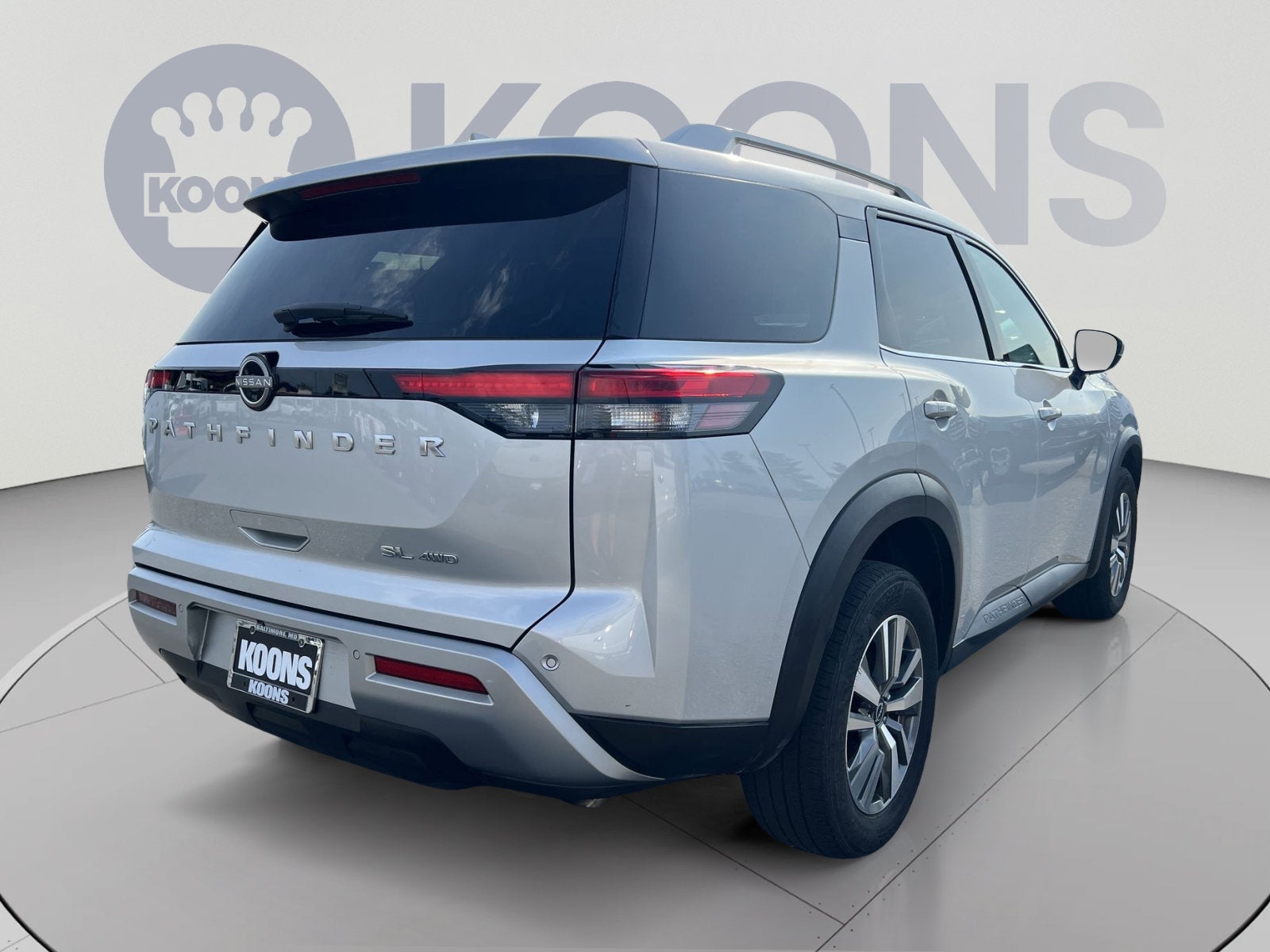 2025 Nissan Pathfinder SL