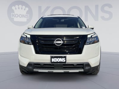 2023 Nissan Pathfinder Platinum
