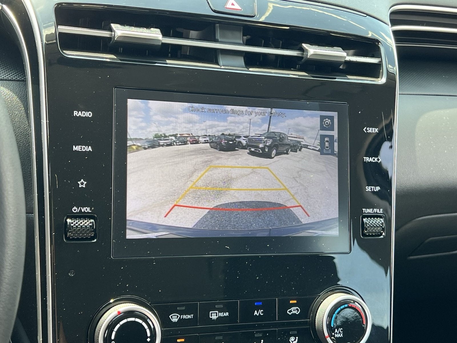 2023 Hyundai Tucson SE