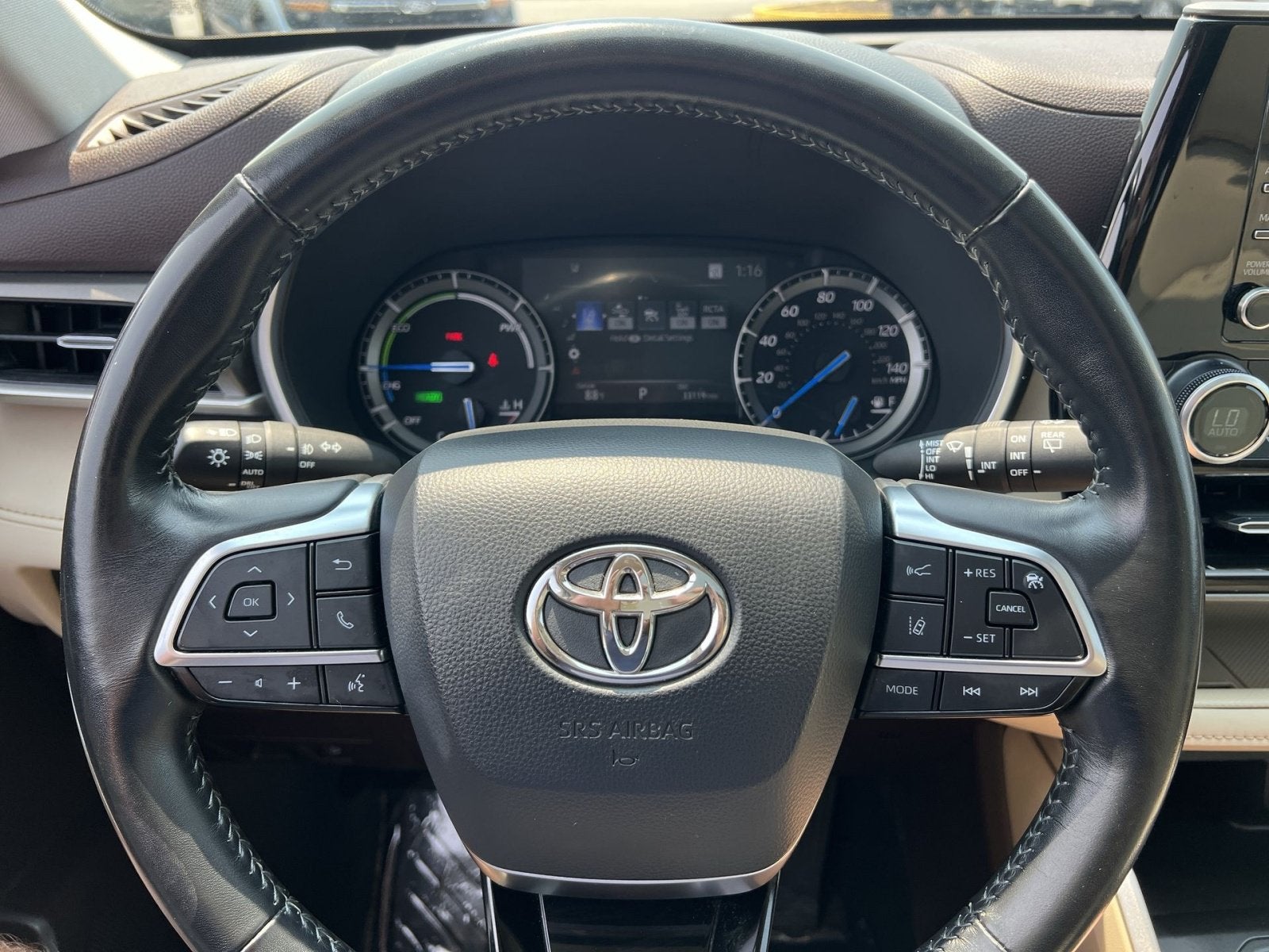 2021 Toyota Highlander Hybrid XLE