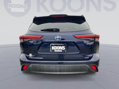 2021 Toyota Highlander Hybrid XLE