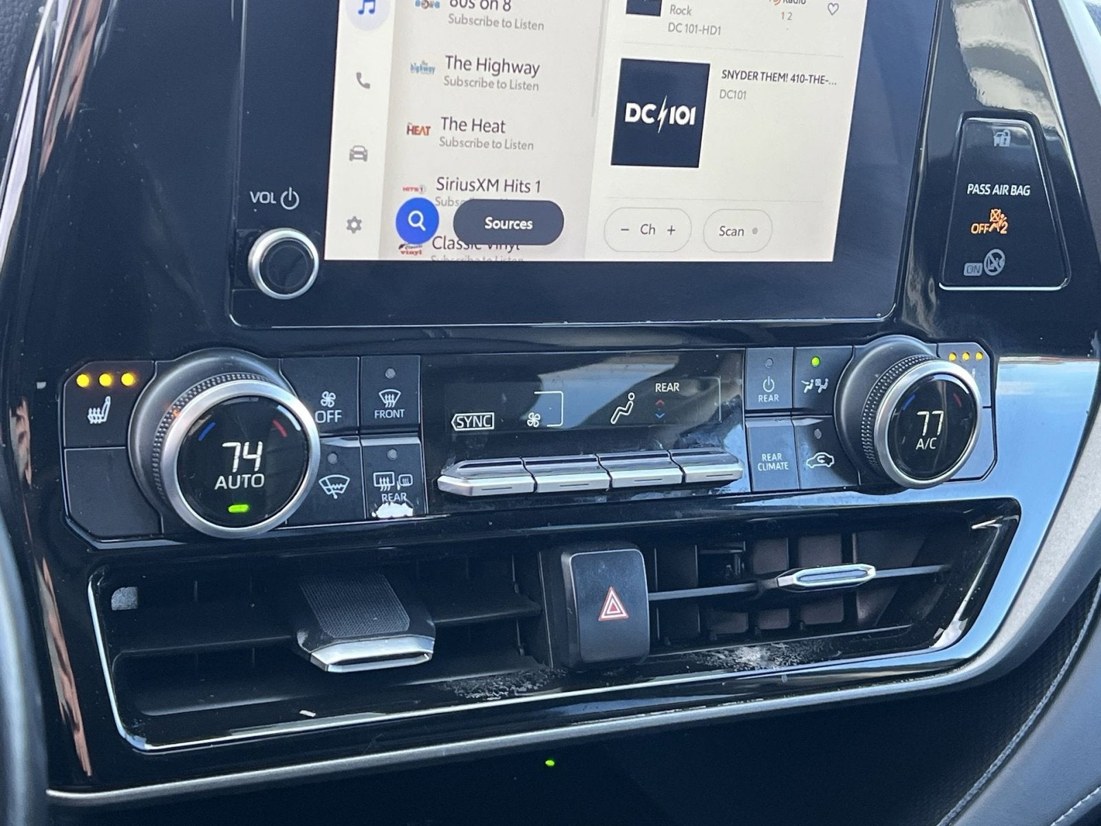 2023 Toyota Highlander XLE