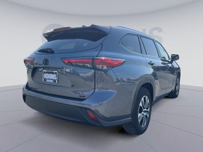 2023 Toyota Highlander XLE