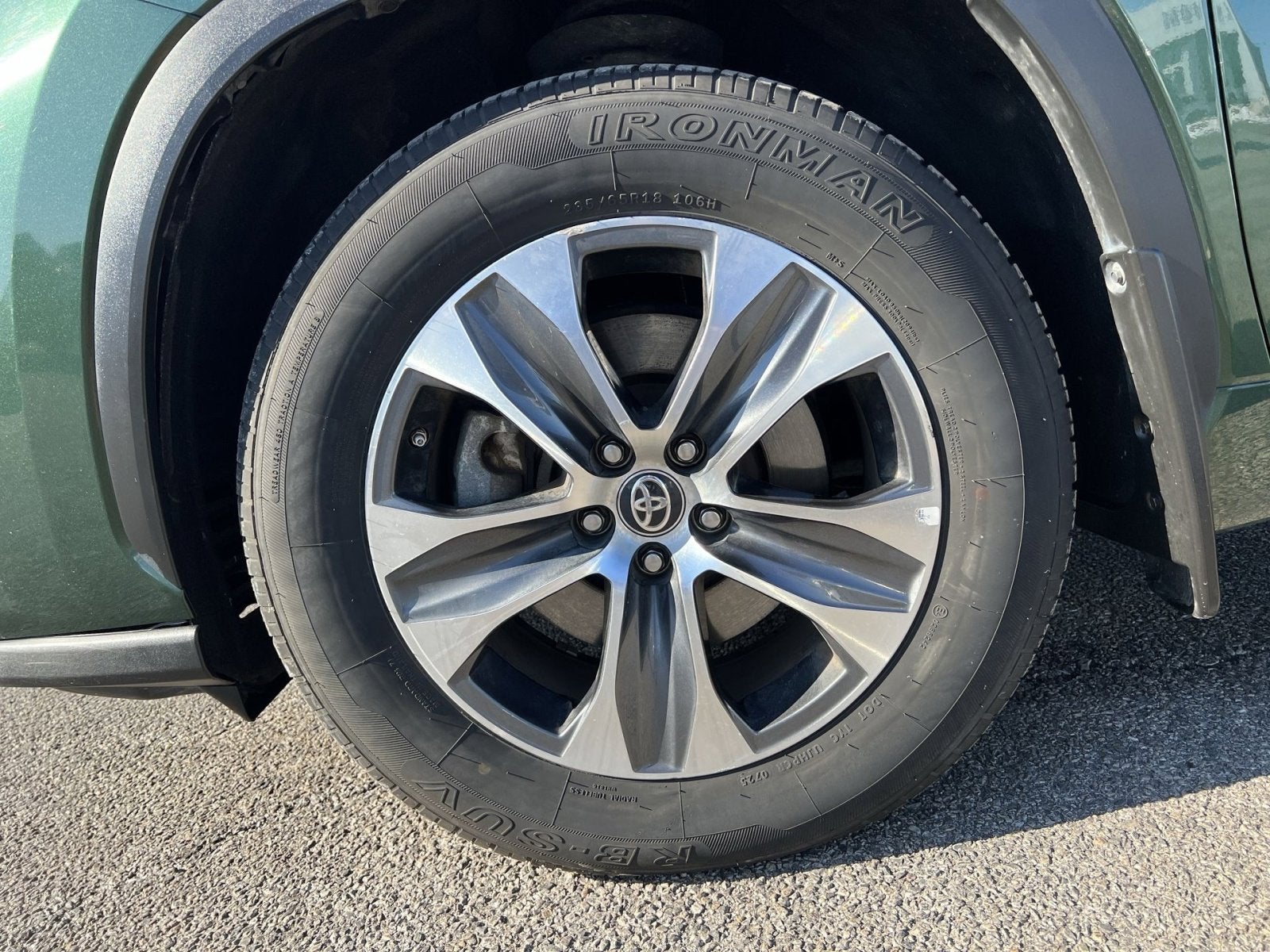 2024 Toyota Highlander XLE