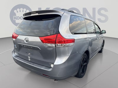 2012 Toyota Sienna LE