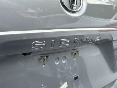 2012 Toyota Sienna LE