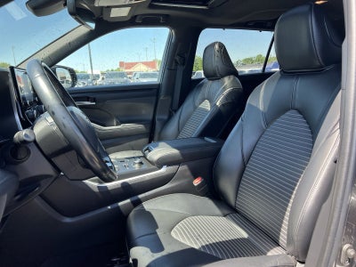2022 Toyota Highlander XSE